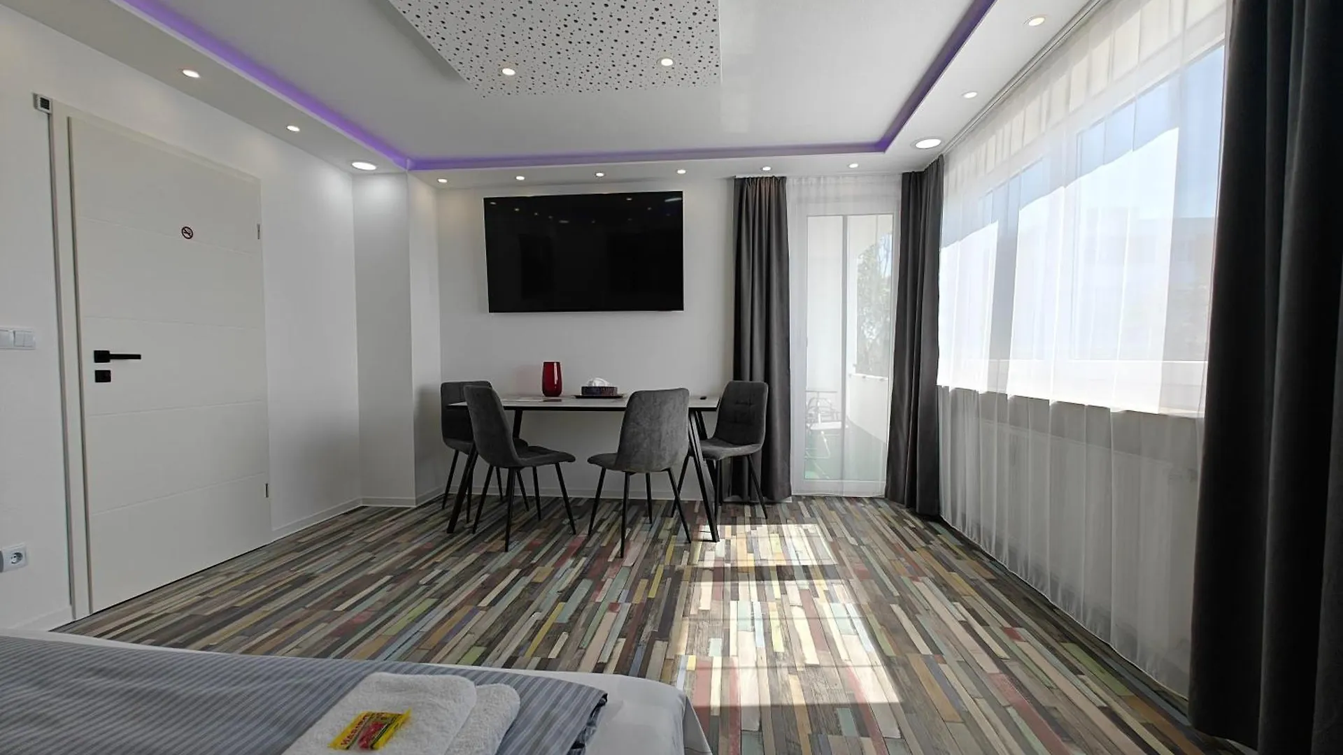 Modern Apartments Neuburg Us - Neu - 2 Zimmer, Komfort, Top Ausgestattet, Smart Tv, Wi-Fi Neuburg an Der Donau